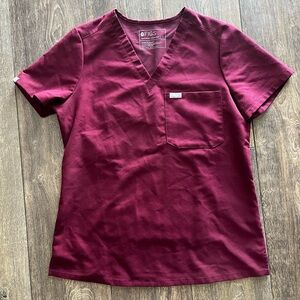 Figs small burgundy scrub set